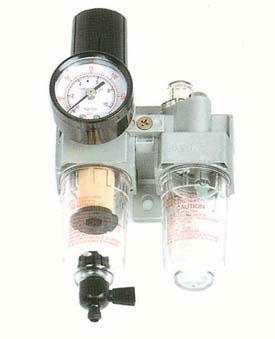 Filtru decantor pentru aer